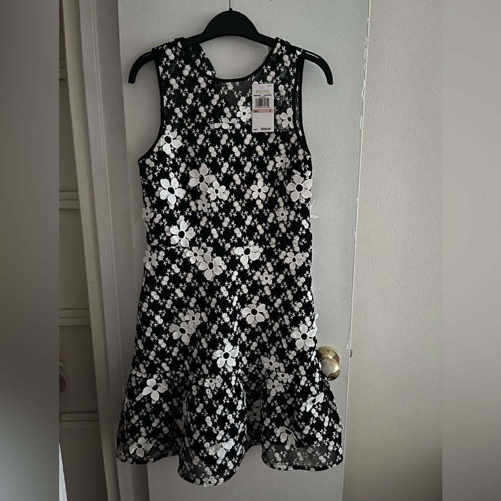MICHAEL KORS Dress SIZE 2. NEW W/tag